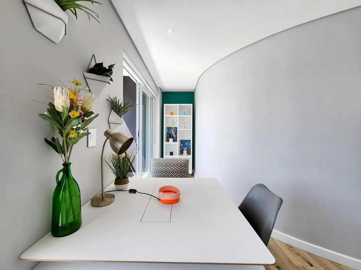 Modern & Vibrant 1 Bedroom City Apartment! Kapstadt 0*,  Südafrika